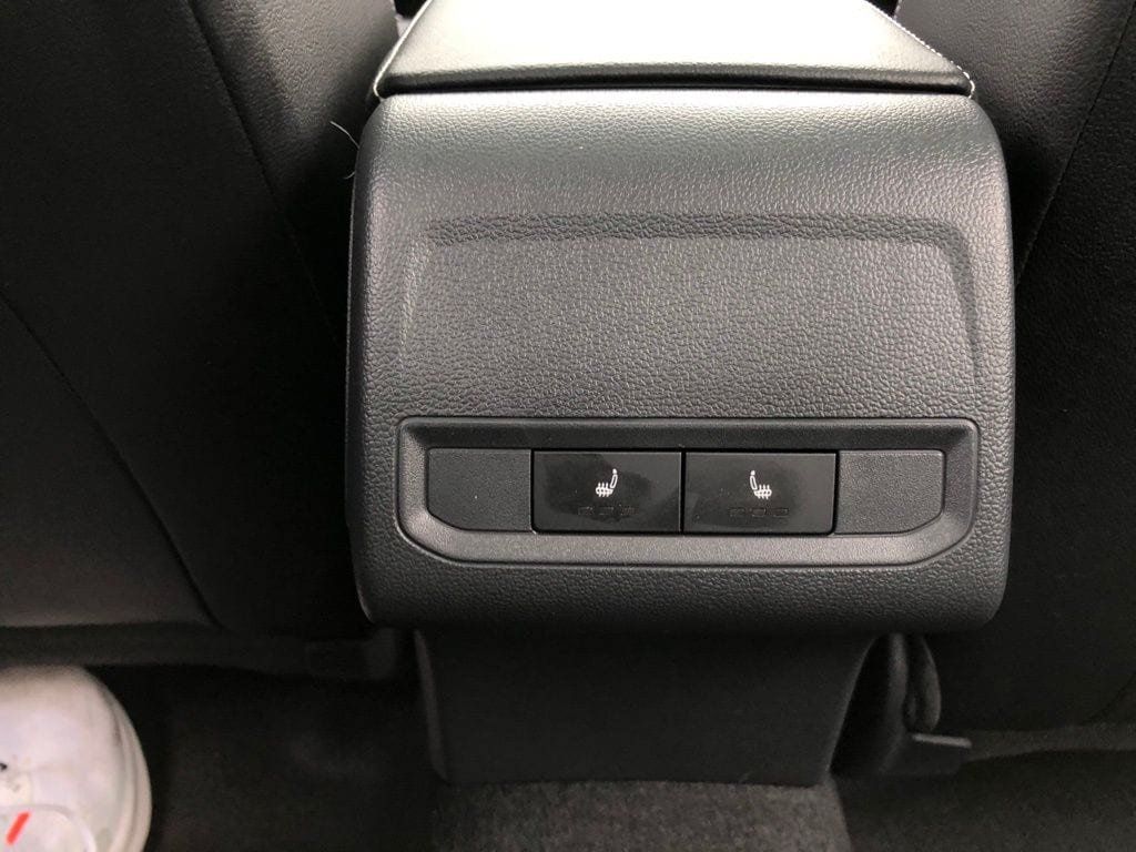 Used 2026 Volkswagen Jetta SEL FWD image 31