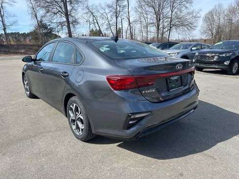 Used 2021 Kia Forte LXS FWD image 5