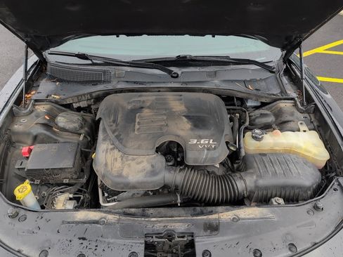 Used 2019 Dodge Charger SXT image 43