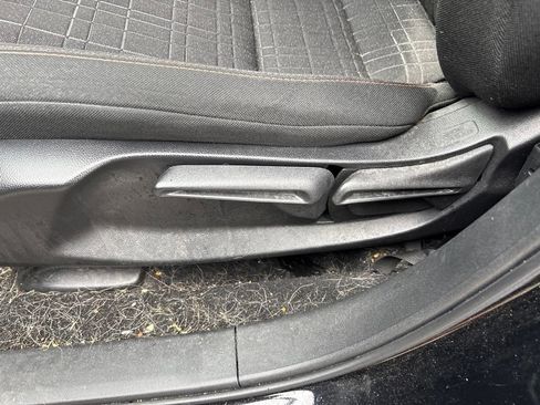 Used 2025 Honda HR-V Sport image 19