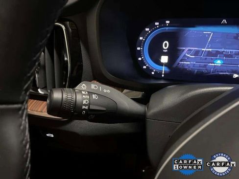 Used 2025 Volvo V60 B5 Cross Country Plus image 40