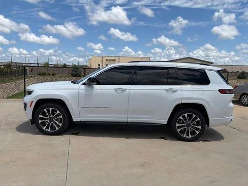 Certified 2021 Jeep Grand Cherokee L Overland w/ Advanced Protech Group III AWD/4WD image 6