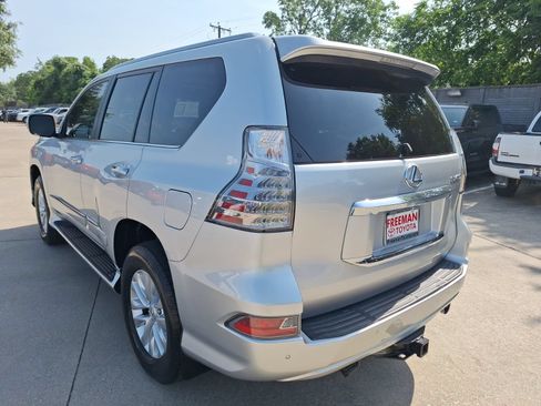 Used 2019 Lexus GX 460 Premium AWD/4WD image 4