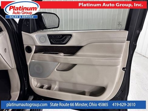 Used 2019 Lincoln Navigator Reserve w/ Cargo Package image 48
