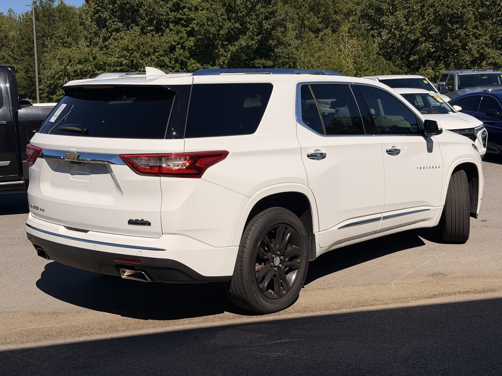 Used 2019 Chevrolet Traverse High Country w/ LPO, Floor Liner Package AWD/4WD image 12