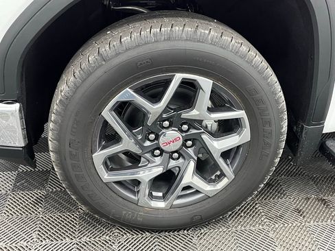 New 2026 GMC Sierra 1500 SLT w/ SLT Premium Package image 15