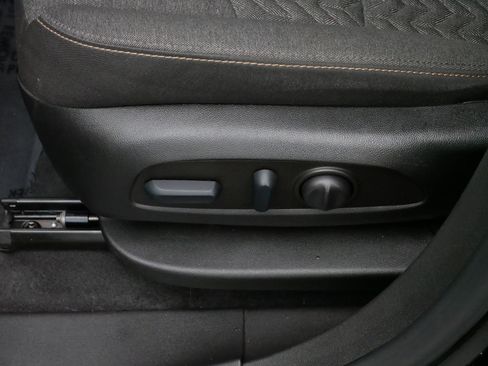 Used 2022 Chevrolet Equinox LT image 18