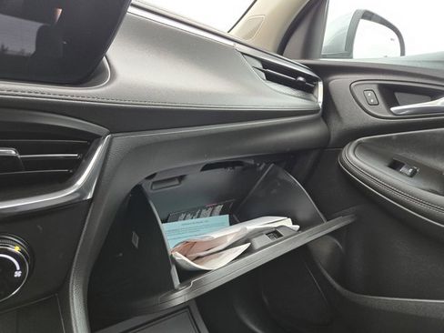 Used 2025 Buick Encore GX Preferred FWD image 11