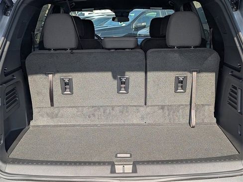 New 2026 Chevrolet Traverse LT image 8