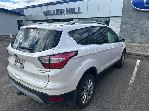 Used 2018 Ford Escape Titanium AWD/4WD image 4