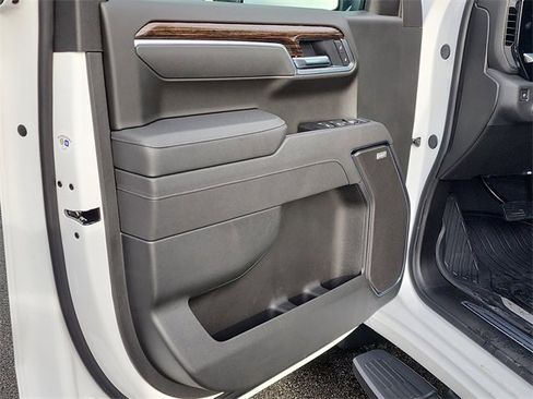 New 2026 GMC Sierra 1500 Elevation w/ Elevation Premium Package image 12