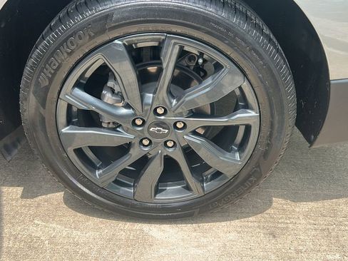 Used 2023 Chevrolet Equinox RS w/ RS Leather Package FWD image 14