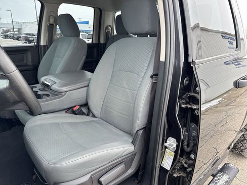 Used 2017 RAM 1500 Express w/ Black Ram 1500 Express Group image 11