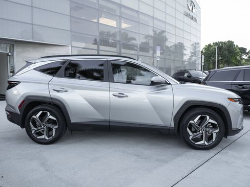 Used 2022 Hyundai Tucson SEL w/ Convenience + Premium Package FWD image 11