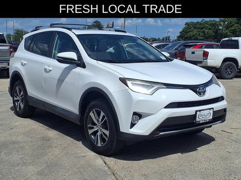 Used 2016 Toyota RAV4 XLE FWD image 4