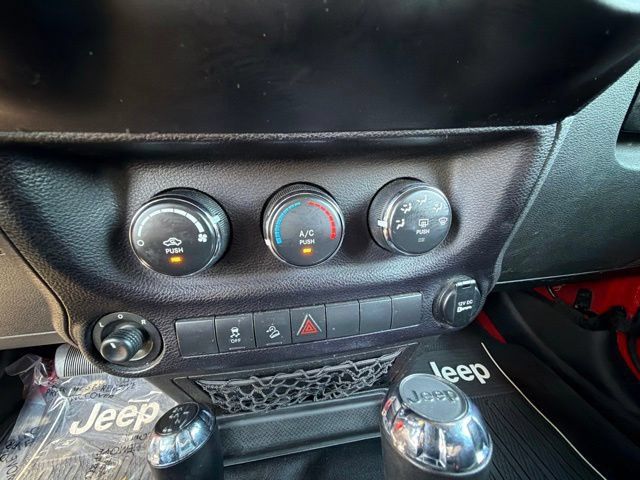 Used 2014 Jeep Wrangler Sport w/ Quick Order Package 24S AWD/4WD image 21