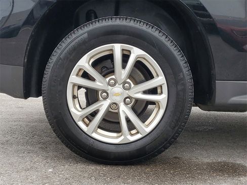 Used 2017 Chevrolet Equinox LT w/ Convenience Package image 5