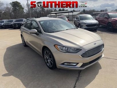 Used 2017 Ford Fusion SE w/ Equipment Group 201A