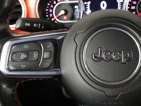 Used 2021 Jeep Wrangler Unlimited Rubicon AWD/4WD image 8