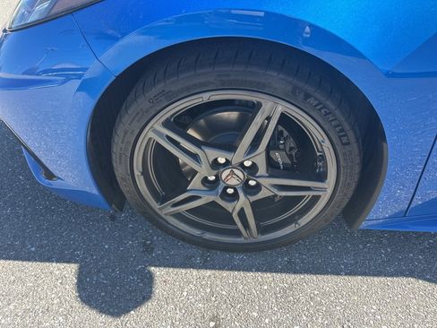 Used 2025 Chevrolet Corvette Stingray image 14