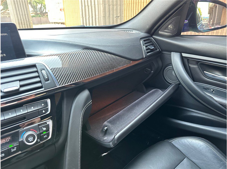 Used 2016 BMW M3 RWD image 40