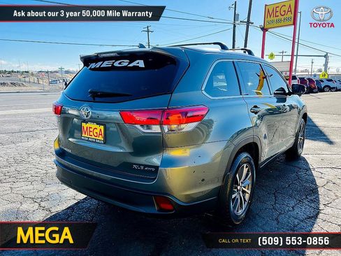 Used 2019 Toyota Highlander XLE image 18