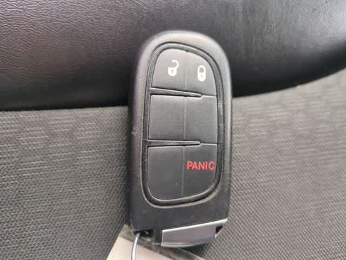 Used 2019 Jeep Cherokee Latitude Plus image 34