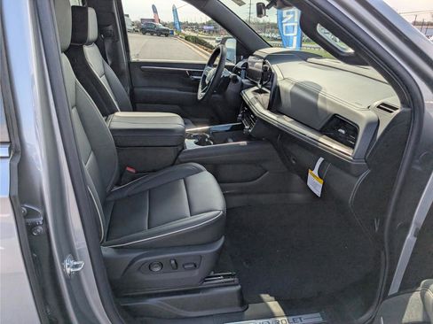 New 2026 Chevrolet Tahoe Premier AWD/4WD image 8