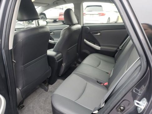Used 2015 Toyota Prius Four image 21