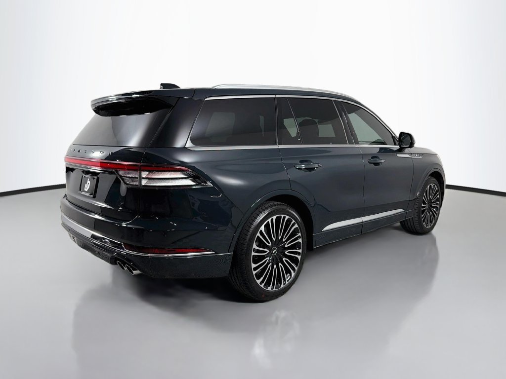 New 2026 Lincoln Aviator Black Label w/ Dynamic Handling Package AWD/4WD image 5