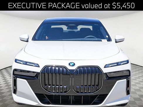 New 2026 BMW i7 eDrive50 w/ Executive Package RWD image 2