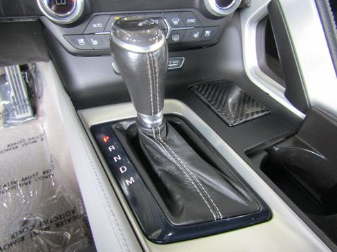 Used 2015 Chevrolet Corvette Stingray Coupe w/ 2LT Preferred Equipment Group image 18