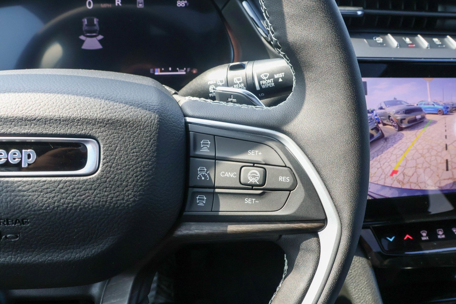New 2027 Jeep Grand Cherokee Altitude AWD/4WD image 30