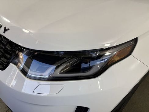 Used 2023 Land Rover Discovery Sport SE image 27