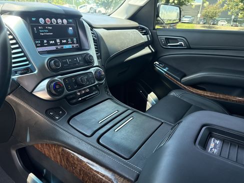 Used 2019 Chevrolet Tahoe Premier AWD/4WD image 27