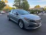 Used 2016 Hyundai Sonata SE image 3