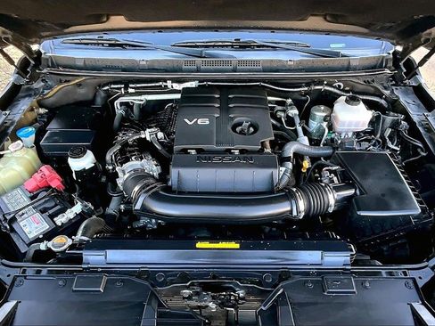 Used 2022 Nissan Frontier SV image 32