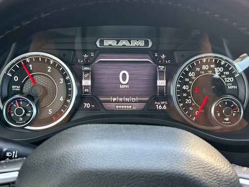 Used 2022 RAM 1500 Big Horn AWD/4WD image 29