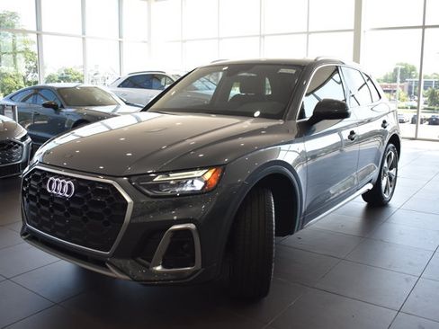 Used 2025 Audi Q5 2.0T Premium Plus w/ Premium Plus Package AWD/4WD image 4