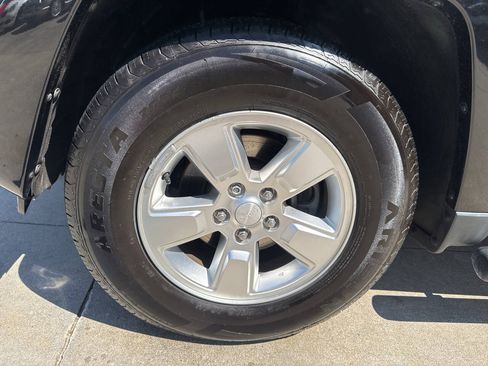 Used 2012 Jeep Liberty Sport w/ Popular Equipment Group RWD image 26