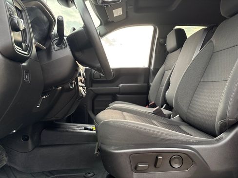 Used 2022 Chevrolet Silverado 1500 Custom RWD image 14