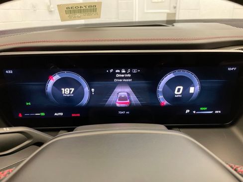 Used 2024 Dodge Charger Daytona Scat Pack w/ Plus Group AWD/4WD image 12
