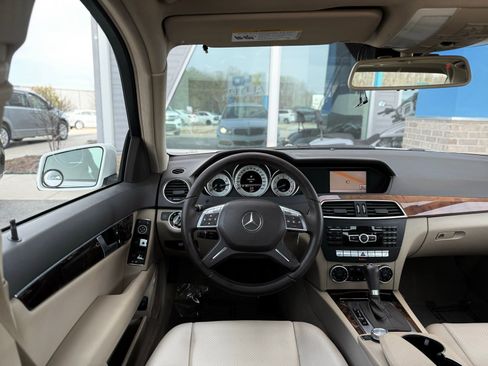Used 2013 Mercedes-Benz C 300 4MATIC Sedan w/ Premium 1 Pkg image 41