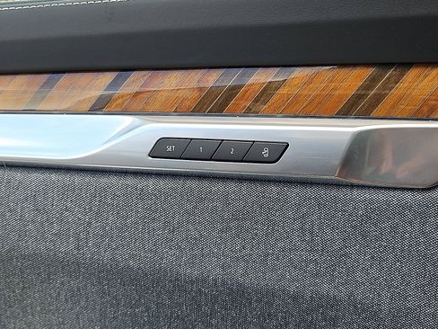 Certified 2025 Cadillac Escalade Sport Platinum w/ LPO, Floor Liner Package AWD/4WD image 22