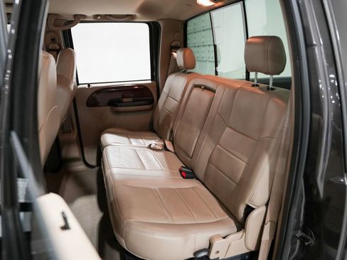 Used 2005 Ford F350 4x4 Crew Cab DRW Super Duty image 29