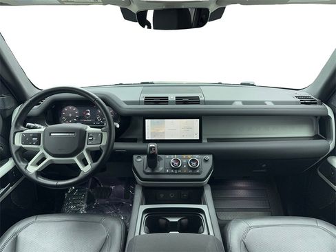 Used 2023 Land Rover Defender 110 SE image 19