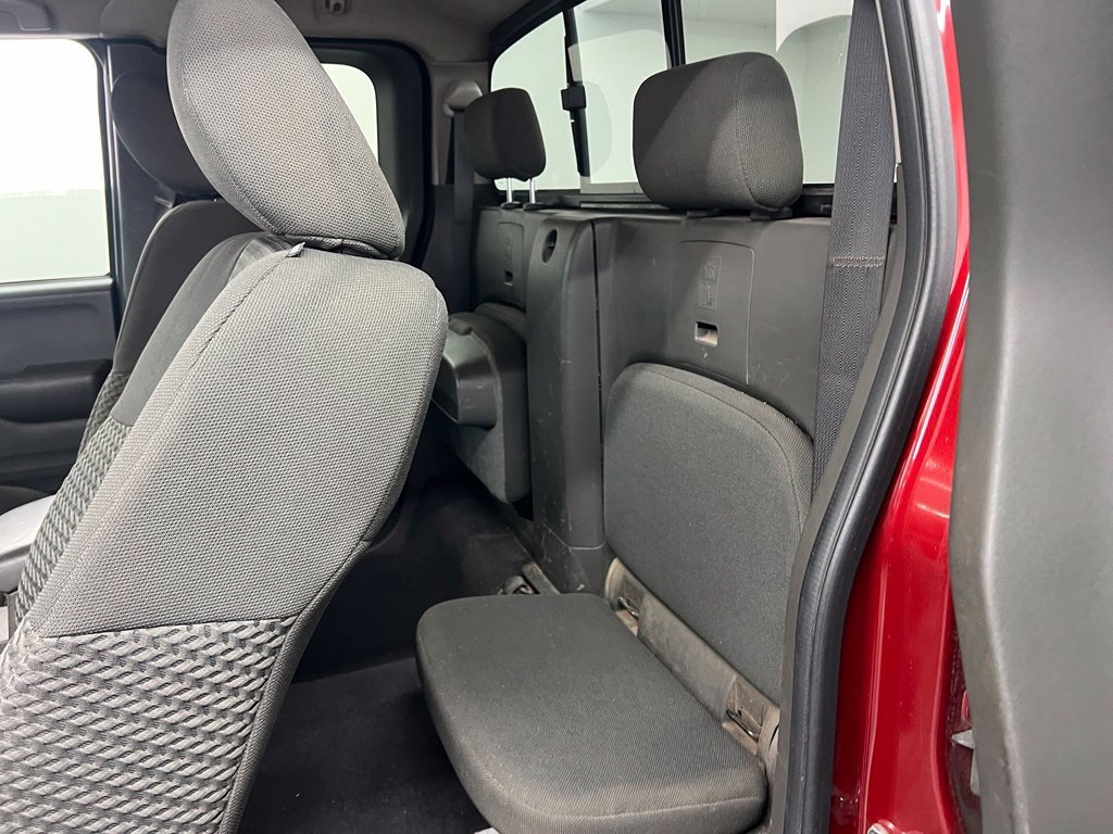 Used 2020 Nissan Frontier SV RWD image 10