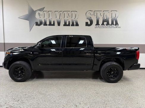 Used 2019 Toyota Tundra SR5 w/ SR5 Upgrade Package image 11