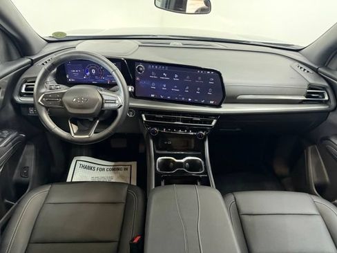 Used 2024 Chevrolet Traverse LT w/ Midnight/Sport Edition FWD image 38