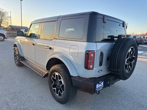 New 2026 Ford Bronco Outer Banks image 7